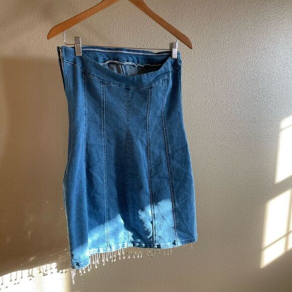 GEEGEE Strapless Denim Mini Dress with Rhinestone fringe Size Medium - Picture 3 of 10